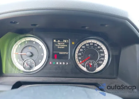 2017 Ram 1500 Slt 4X2 6'4 Box z USA, uszkodzony, nr VIN 1C6RR6GT3HS540417